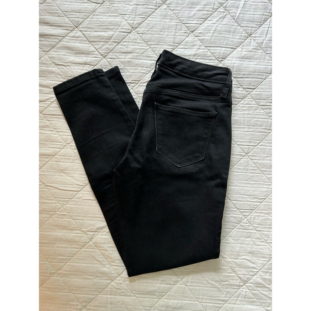 Universal Thread black skinny jeans
